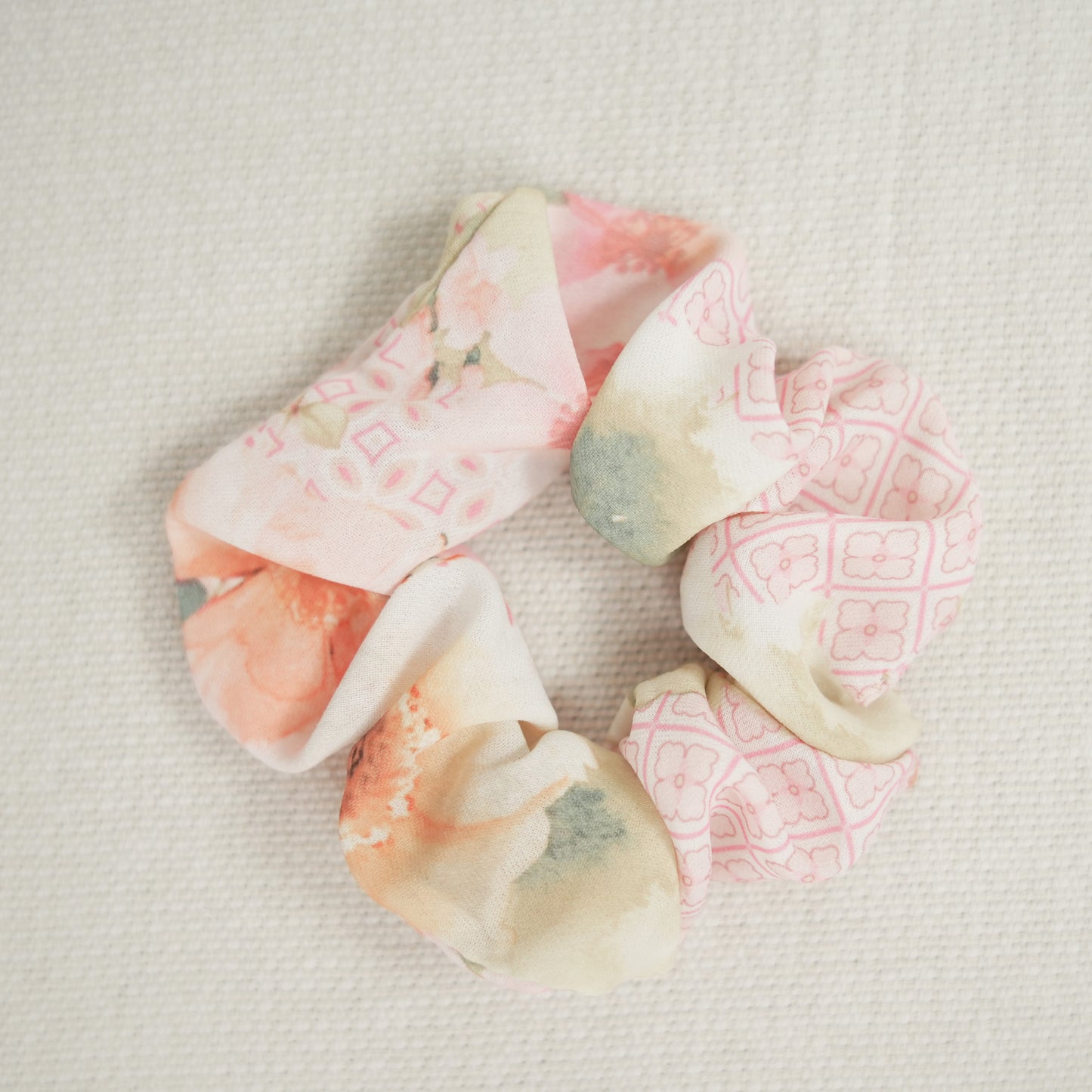 SCRUNCHIE FLORAL