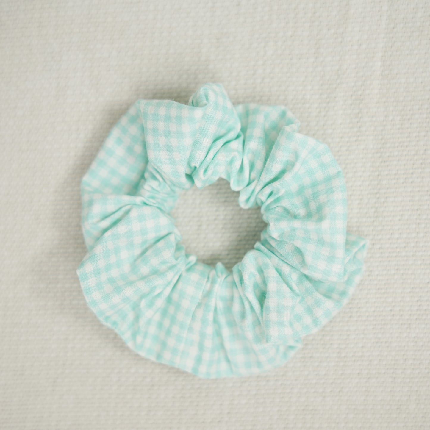 SCRUNCHIE AZUL QUADRADOS