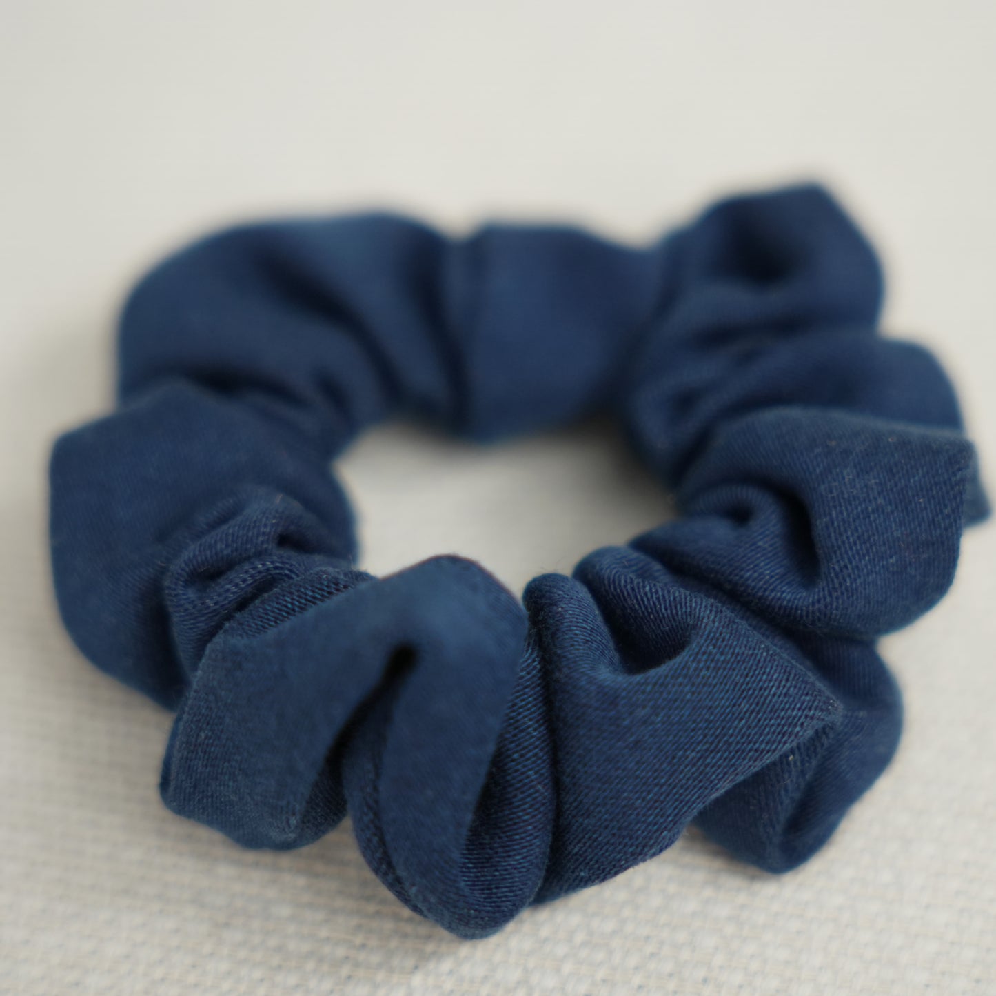 SCRUNCHIE AZUL ESCURO