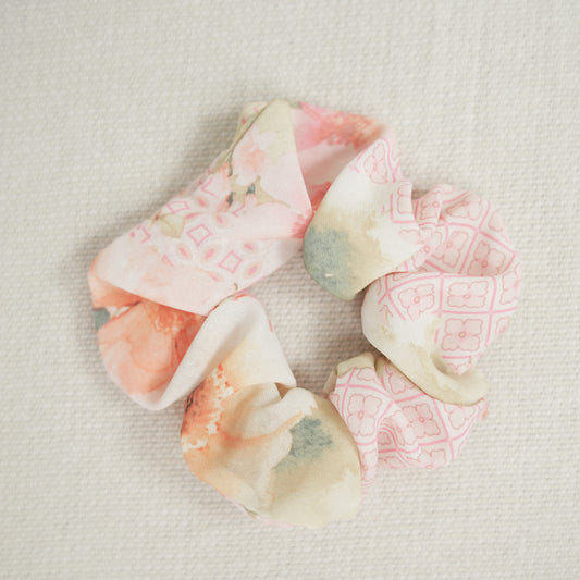 SCRUNCHIE FLORAL
