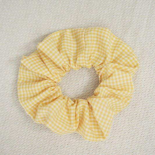 SCRUNCHIE AMARELO QUADRADOS